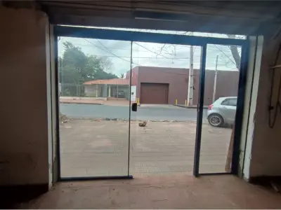 Salão comercial para alugar em Fernando de la Mora 4