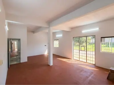 Salão comercial para alugar em Hugua Ñaró, Itá 4