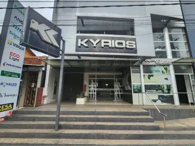 Salón comercial en alquiler en Itauguá, Central 4