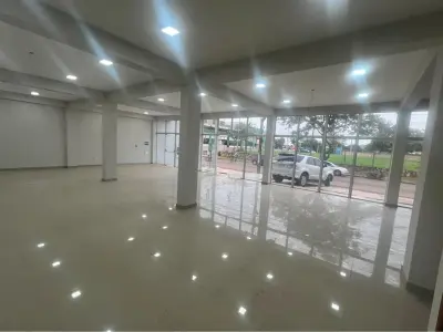 Salão comercial para alugar em Limpio, Centro 3