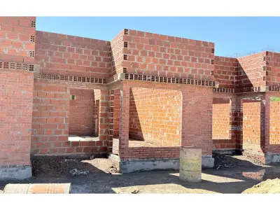 Salón comercial en alquiler en Loma Plata 2