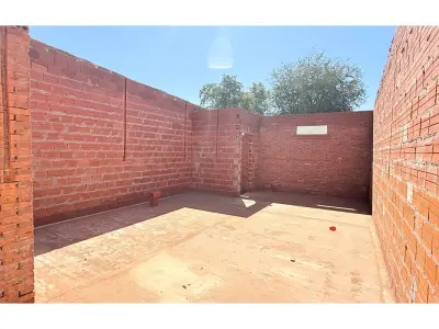 Salón comercial en alquiler en Loma Plata 4