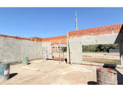 Salão comercial para alugar em Loma Plata 3