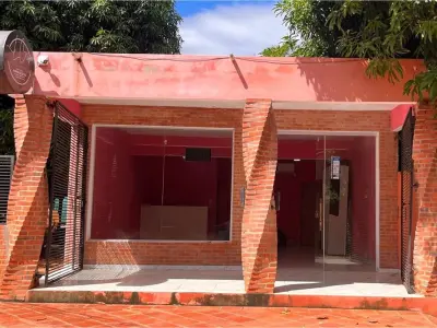 Salón comercial en alquiler en Ñemby, Central 2