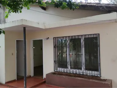 Salão comercial para alugar em Sajonia, Assunção 3