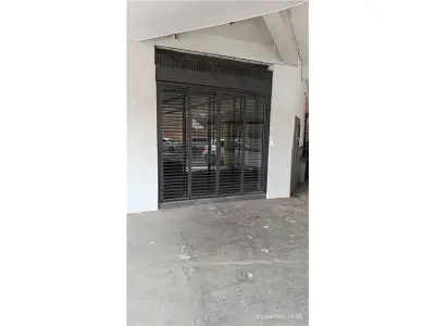 Salão comercial para alugar em San Lorenzo, Santa Lucía 4