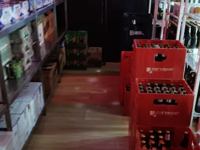 Salón comercial en alquiler en Ycuá Satí, Asunción 4