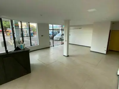 Commercial Space for Rent on Av. Capitán del Puerto, Ciudad del Este 4