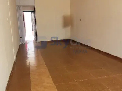 Salón comercial en alquiler sobre Av. Defensores del Chaco, San Lorenzo 3