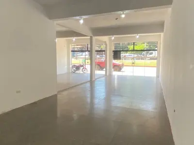 Salão comercial para alugar na Av. Irrazábal, Encarnación 4