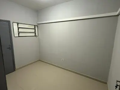 Salão comercial para alugar na Avenida 10 de Julio, Fernando de la Mora 5