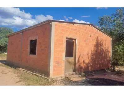 Commercial hall for sale in Mariscal Estigarribia 2