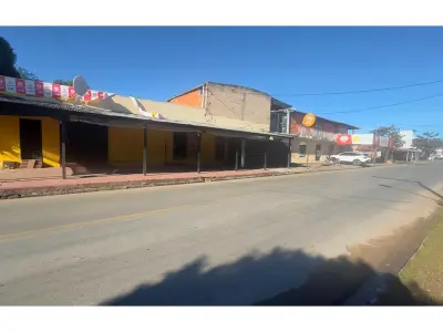 Salón comercial o depósito en alquiler en Pirayú 2