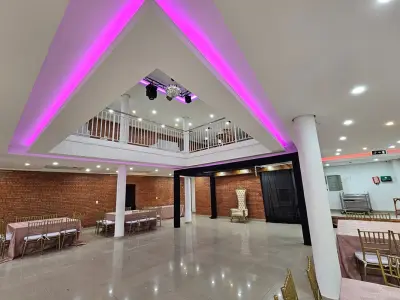 Event hall for sale fully equipped in Villa Elisa 4