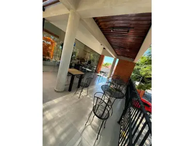 Salão para cafeteria mobiliado para alugar em Villa Aurelia 2