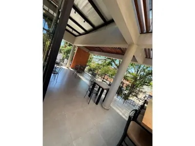 Salão para cafeteria mobiliado para alugar em Villa Aurelia 3