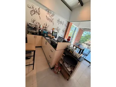 Salão para cafeteria mobiliado para alugar em Villa Aurelia 4