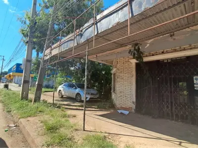 Salões comerciais à venda em Coronel Bogado 4