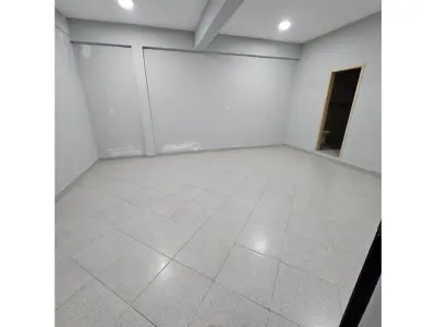 Segundo andar de edifício corporativo novo para alugar 3
