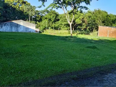 Terreno amplo à venda em Remanso, Mariano Roque Alonso 2