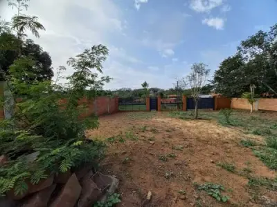Walled Land with Building in Itá, Las Piedras Neighborhood 2