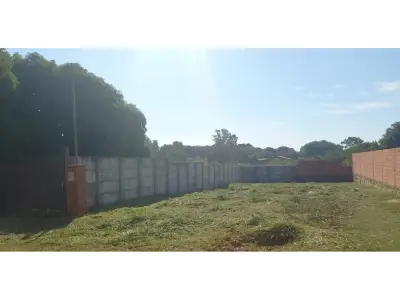 Terreno amurallado en venta en Mora Kue, Luque 3