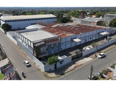 Terreno comercial de 10.140 m² con depósitos y oficinas en venta - San Lorenzo 3