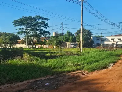 Terreno comercial de 4.239 m² à venda em San Lorenzo 3