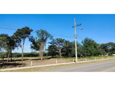Terreno comercial en alquiler en Loma Plata, Boquerón 2