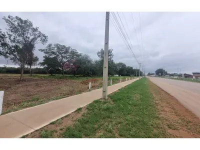 Terreno comercial en alquiler en Loma Plata, Boquerón 3