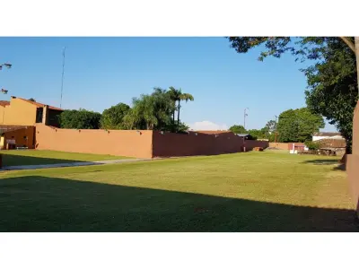 Terreno comercial para alugar em Villeta, Central 3