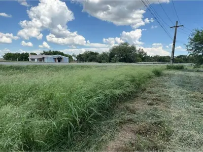 Terreno comercial à venda em Loma Plata, Boquerón 3