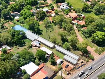 Terreno comercial à venda na ruta PY02 em Itauguá 3
