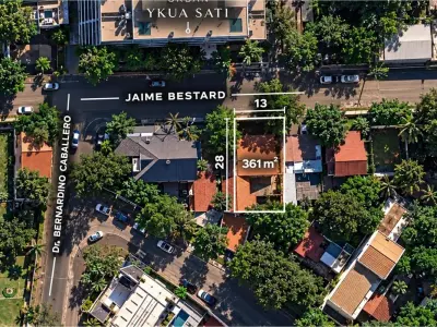 Land with house to renovate or demolish for sale in San Jorge 3