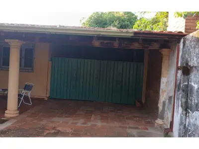 Terreno com casa à venda em San Vicente, Asunción 3