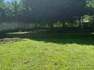 Terreno con casa en venta en Remansito, Ciudad del Este — 1.600 m² 2