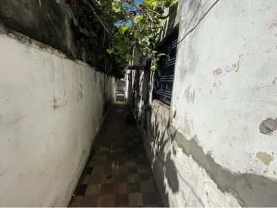 Terreno com chalé à venda no Barrio Catedral, Assunção 2