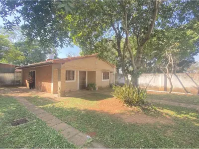 Terreno com chalé à venda em Isla Verde, Luque 4