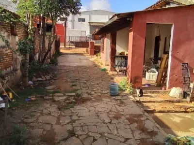 Land with existing structure for sale in Asunción, San Pablo 3