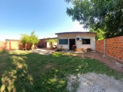 Terreno con construcción en venta en Capiatá 3