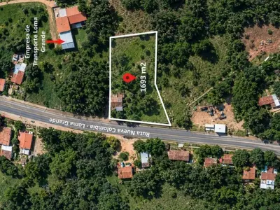 Land with building for sale in Loma Grande 4