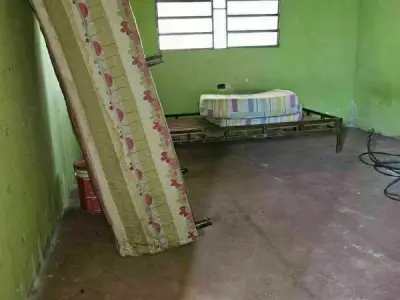 Terreno con edificación en venta en San Antonio, Las Mercedes 5