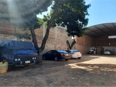 Terreno com galpão à venda em Laurelty, San Lorenzo 4
