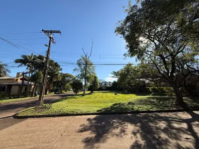 Terreno de 1.000 m² en Paraná Country Club, Hernandarias 3