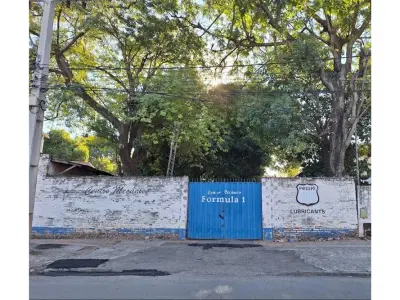 Terreno de 1.028 m² en venta sobre Avda. Itapuá 4