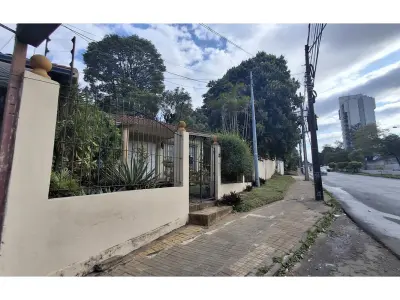 Land for sale on Av. Félix Bogado, 1,200 m² 4