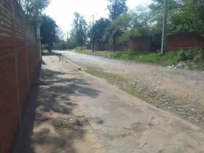 Terreno de 1.260 m² en venta a 2 cuadras de Av. Perón, Asunción 3