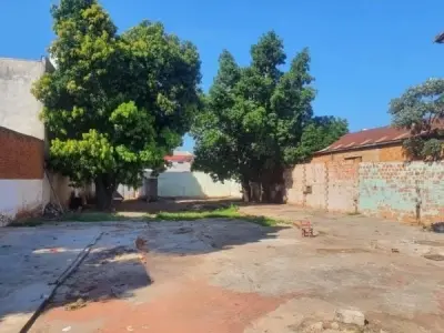 1,358 m² land for sale in Asunción — Av. Fernando de la Mora, Vista Alegre 3