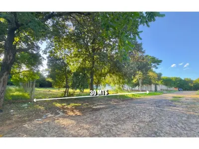 Terreno à venda em Fernando de la Mora, 1.590 m² 4