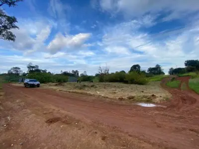 1,650 m² corner lot for rent in Ciudad del Este 2